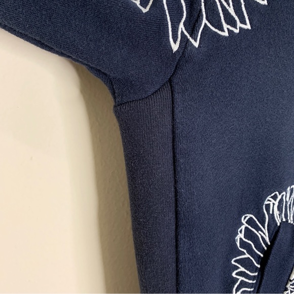 Thom Browne Koi & Chrysanthemum Embroidered Classic 4-Bar Hoodie - Picture 7 of 16